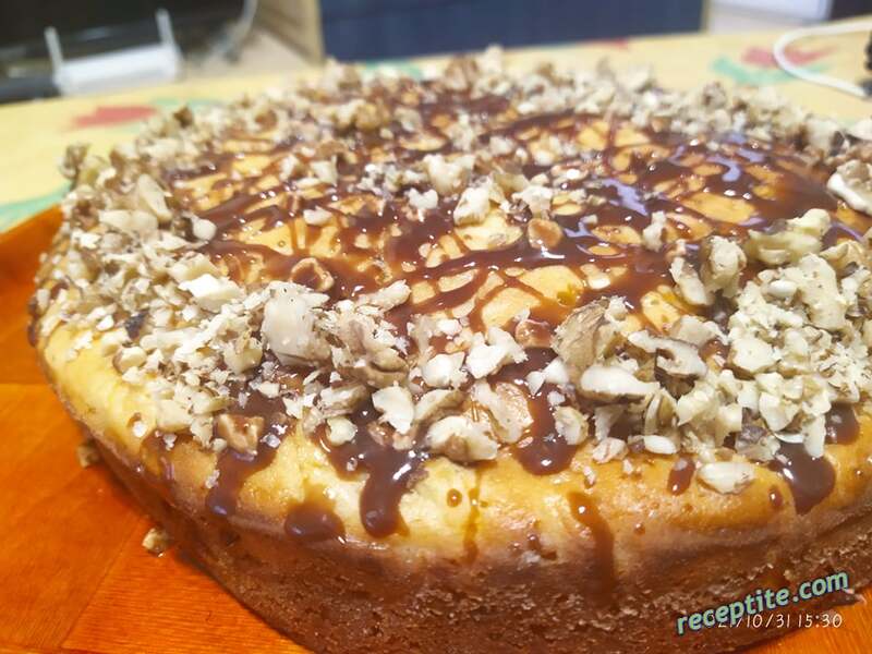 Снимки към Сладкиш с тиква и орехи