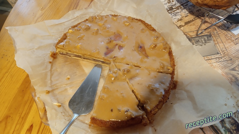Снимки към Френски сладкиш с круши и карамелен сос