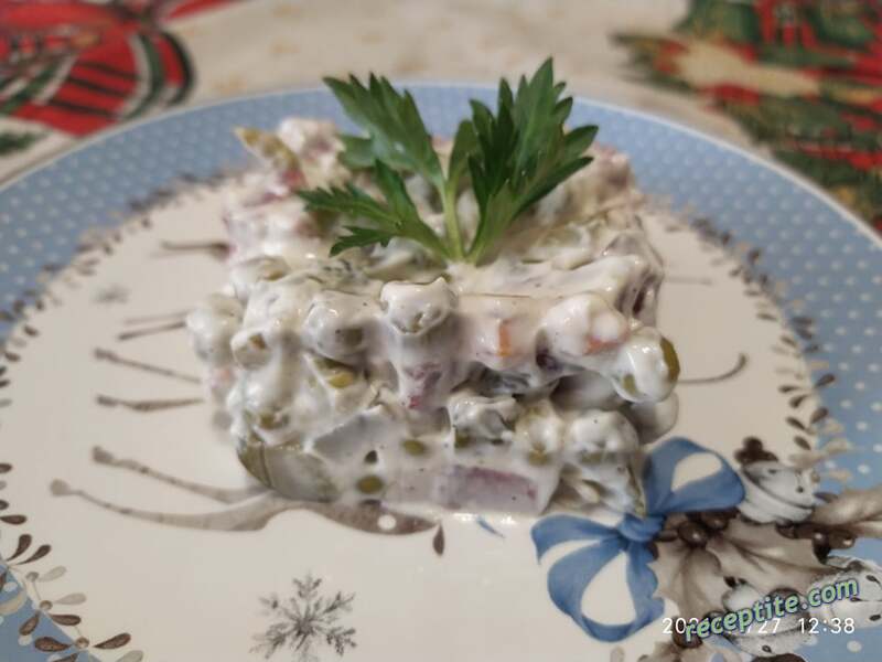 Снимки към Руска салата без картофи