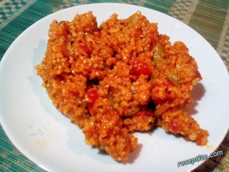 Снимки към Булгур с домати и лук