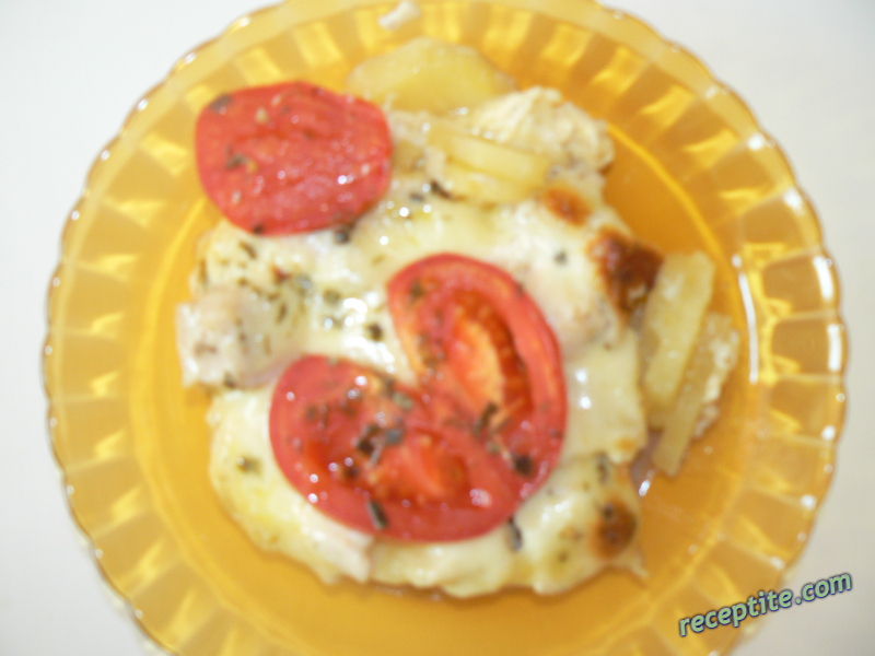 Снимки към Пиле с картофи и сметанова заливка
