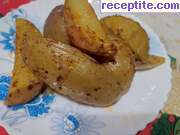 снимка 1 към рецепта Пресни картофи на фурна с масло