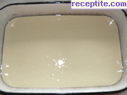 снимка 3 към рецепта Зелев пирог със сметана и майонеза