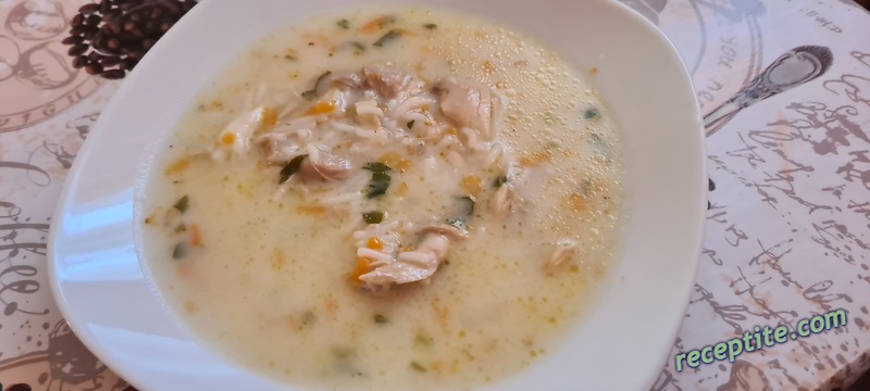 Снимки към Пилешка супа със зеленчуци
