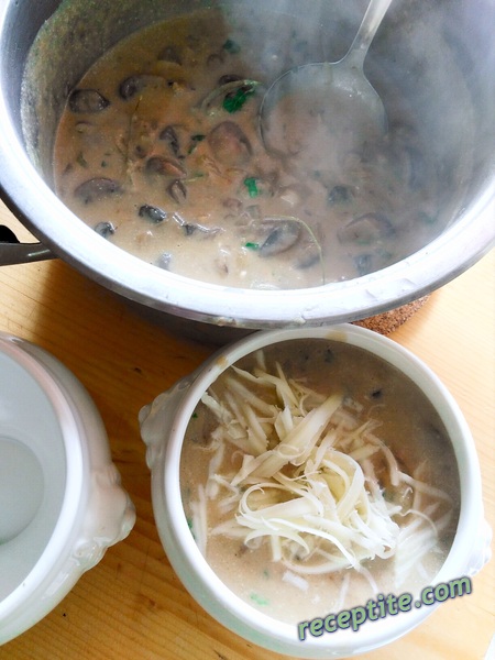 Снимки към Лучена супа с гъби