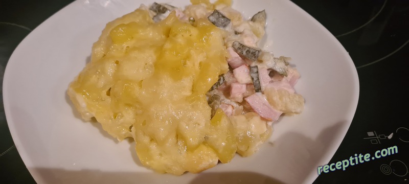 Снимки към Запеканка с картофи и готварска сметана