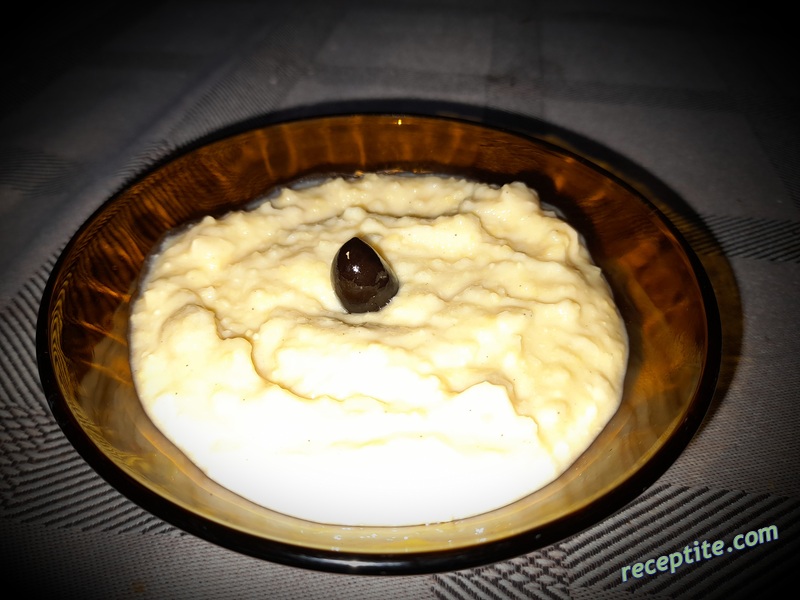 Снимки към Рязадка от нахут с кисело мляко