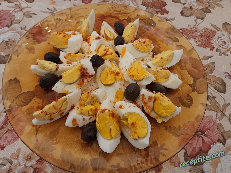 Снимки към Предястие от яйца и сирене