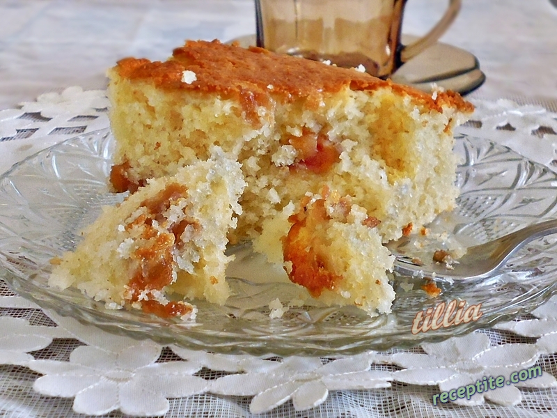 Снимки към Сладкиш с грис 4 чаши