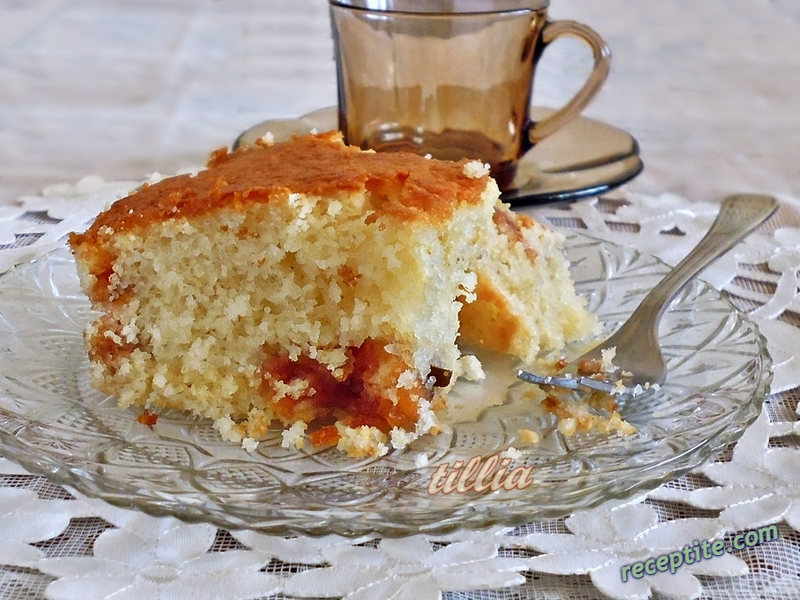 Снимки към Сладкиш с грис 4 чаши