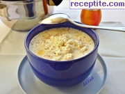 снимка 2 към рецепта Млечна супа с грис и сирене