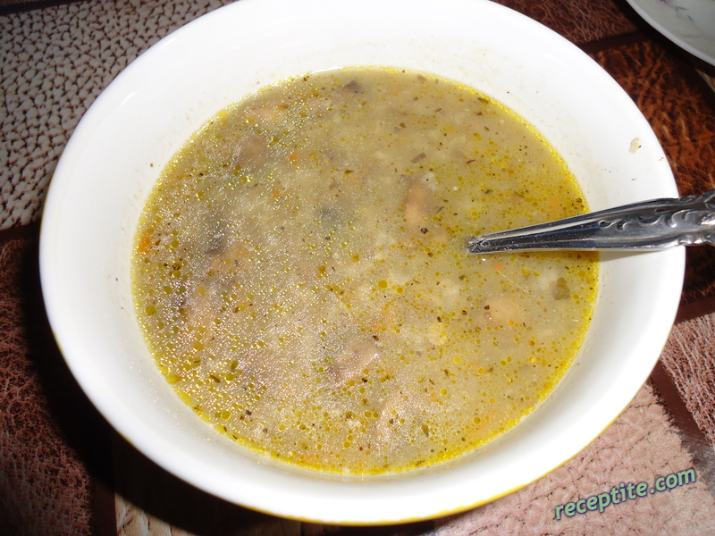 Снимки към Пикантна гъбена супа