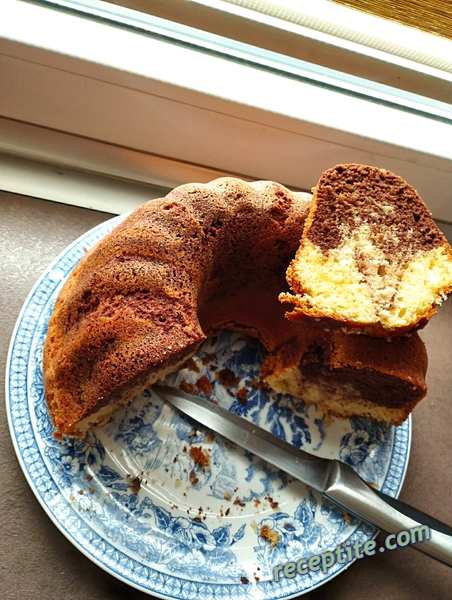 Снимки към Портокалов кекс с какао