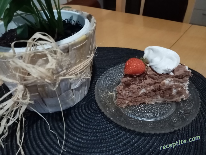 Снимки към Торта с блат от целувки