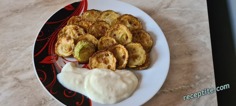 Снимки към Пържени тиквички с хрупкава коричка