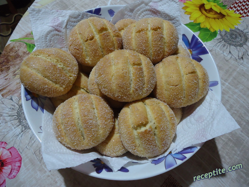 Снимки към Меки домашни сладки - сладки с кисело мляко