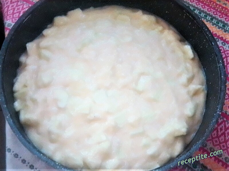 Снимки към Пай от грис и ябълки