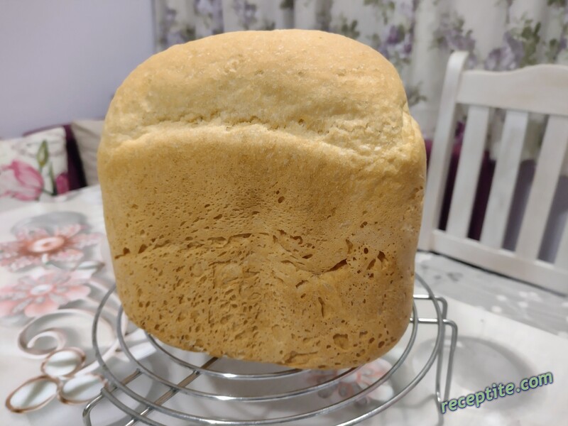 Снимки към Млечен хляб в хлебопекарна