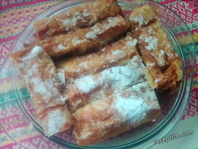 Снимки към Тиквеник с готови кори