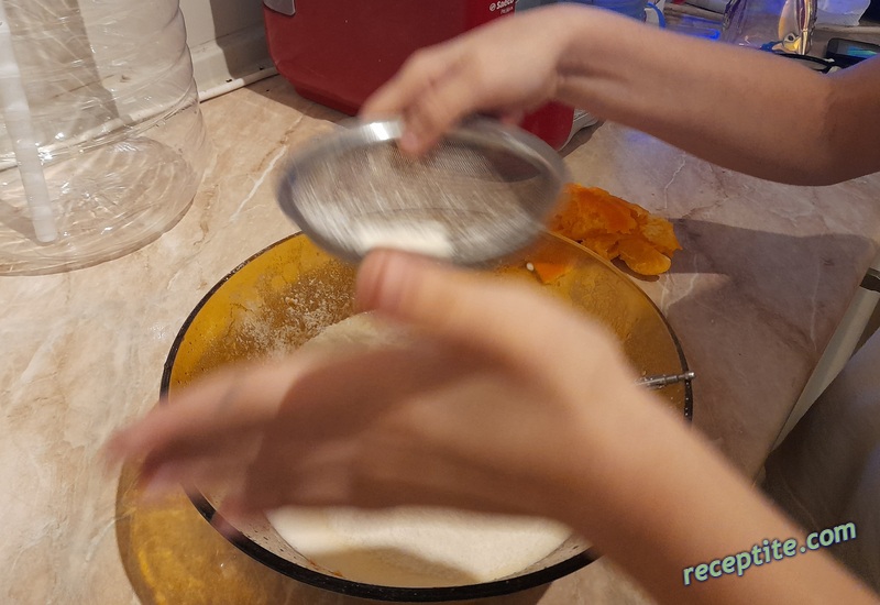 Снимки към Кекс *Икономичната Силвана*
