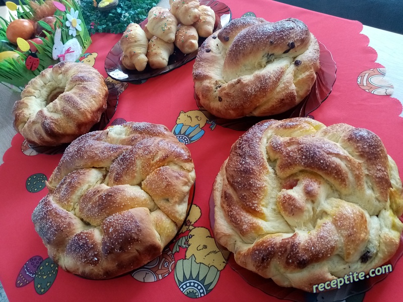 Снимки към Козунак-руло