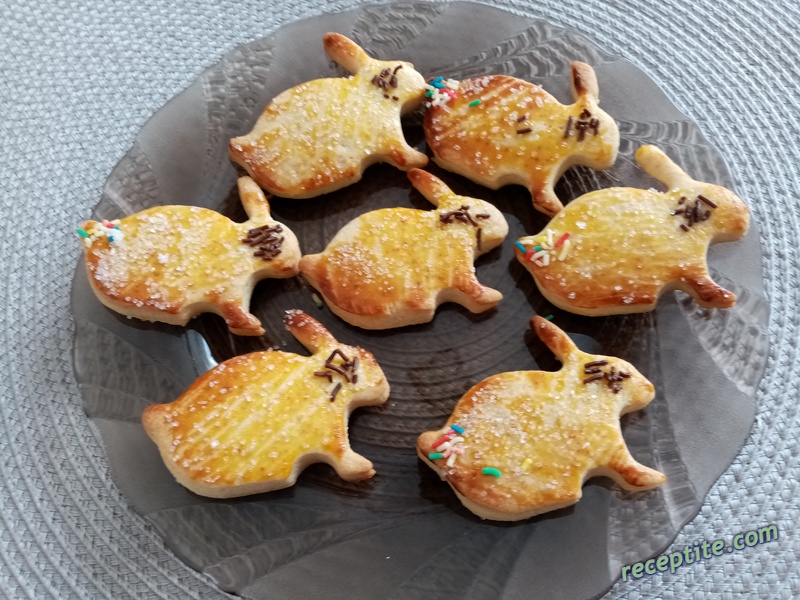 Снимки към Великденски сладки с плодов вкус
