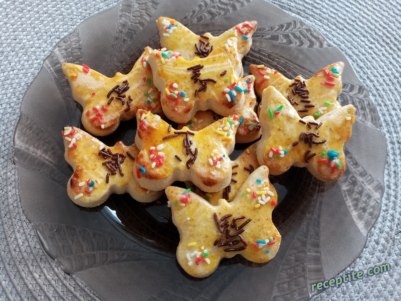 Снимки към Великденски сладки с плодов вкус