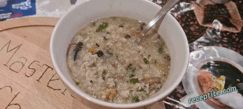 Снимки към Супа от гъби с ориз и лук