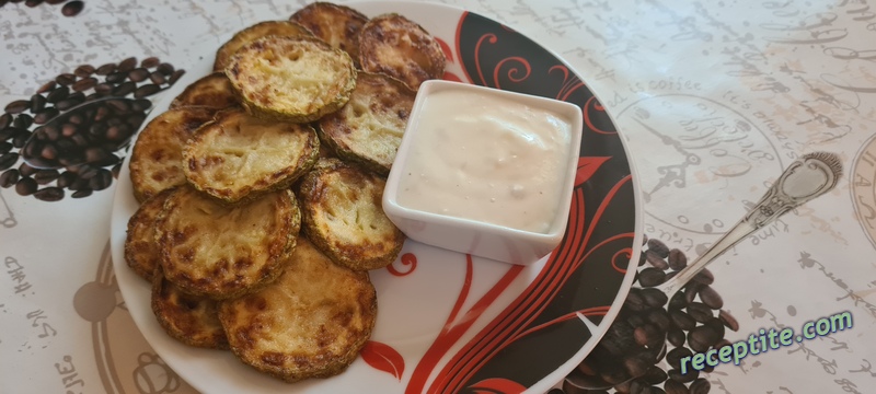 Снимки към Пържени тиквички с хрупкава коричка