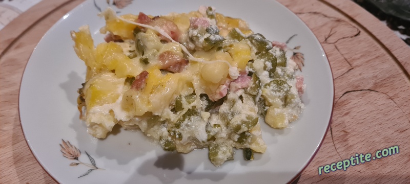 Снимки към Запеканка с картофи и готварска сметана