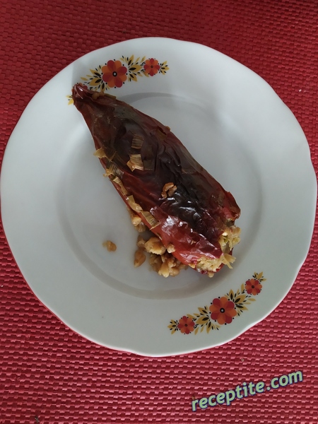 Снимки към Пълнени сухи чушки с булгур