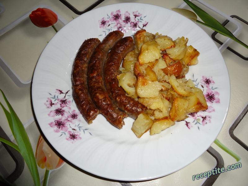 Снимки към Пресни картофи в тава