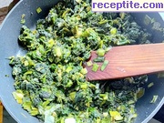 снимка 2 към рецепта Пиле каша с коприва