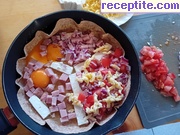 снимка 7 към рецепта Закуска с лаваш на тиган с яйца