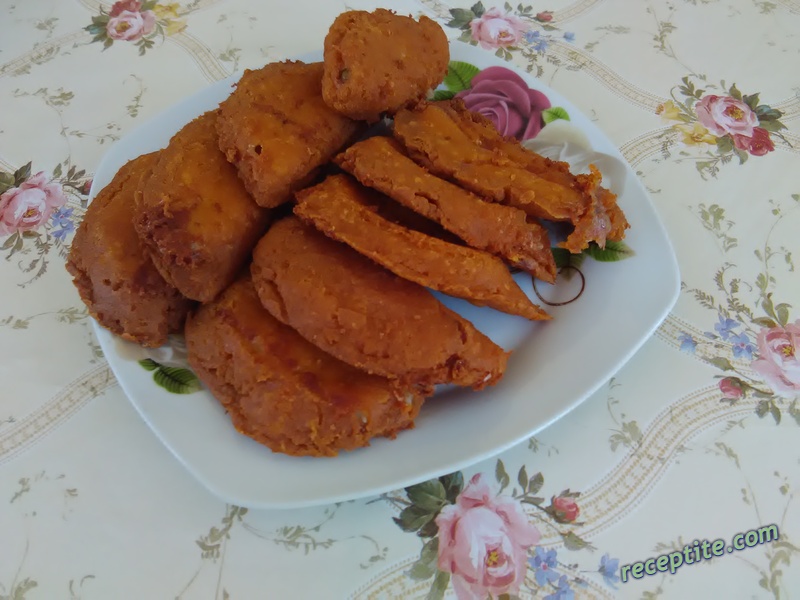 Снимки към Емпанадас с кайма
