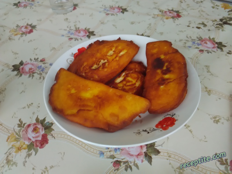 Снимки към Емпанадас с кайма