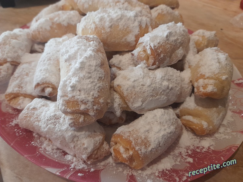 Снимки към Сладки с локум