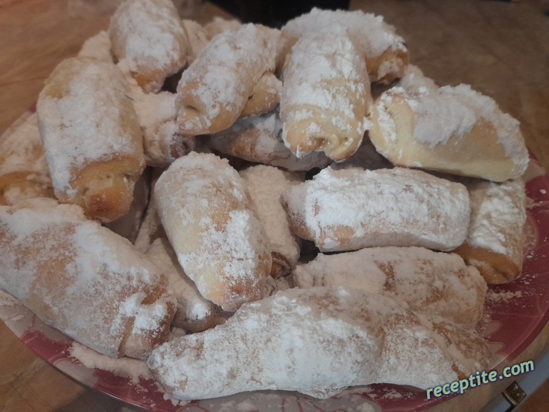 Снимки към Сладки с локум