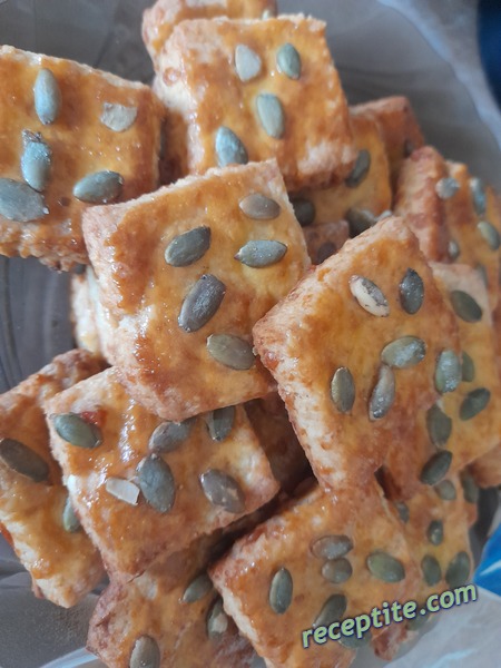 Снимки към Соленки с крема сирене без яйца