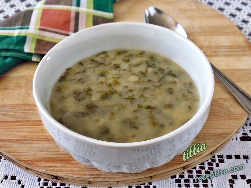 Снимки към Супа от коприва с кисело мляко