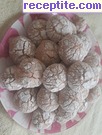 снимка 21 към рецепта Какаови напукани сладки