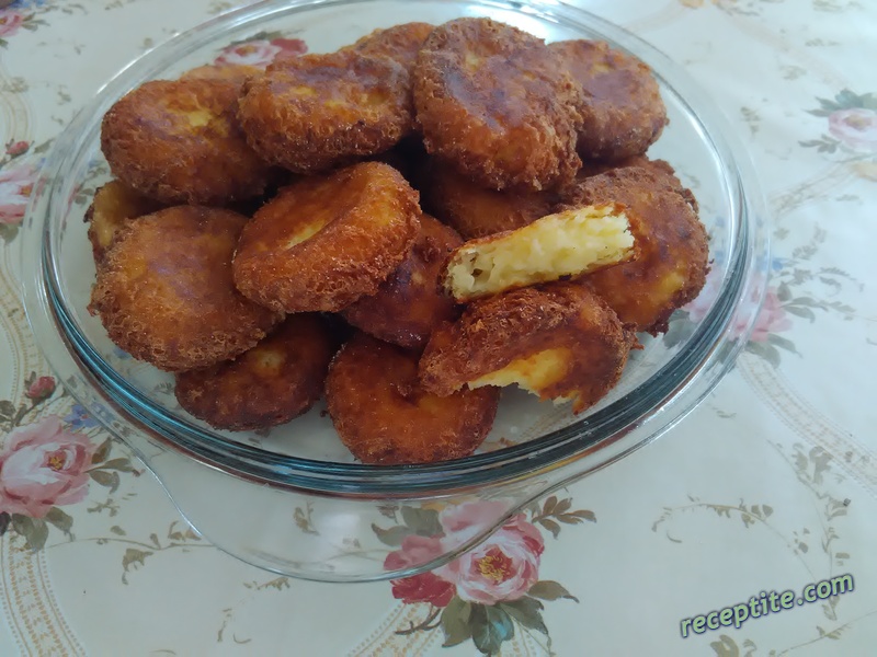 Снимки към Картофени кюфтета с кашкавал