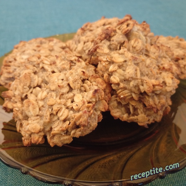 Снимки към Бисквити с две съставки