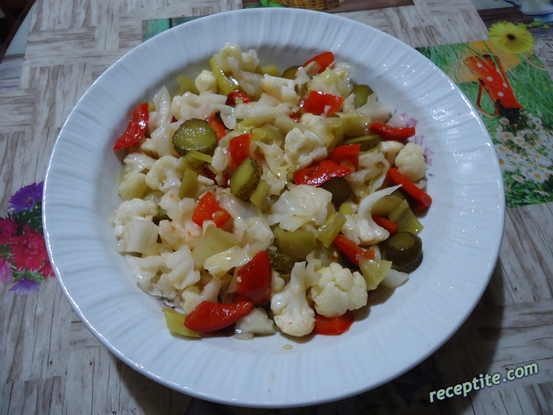 Снимки към Сурова туршия