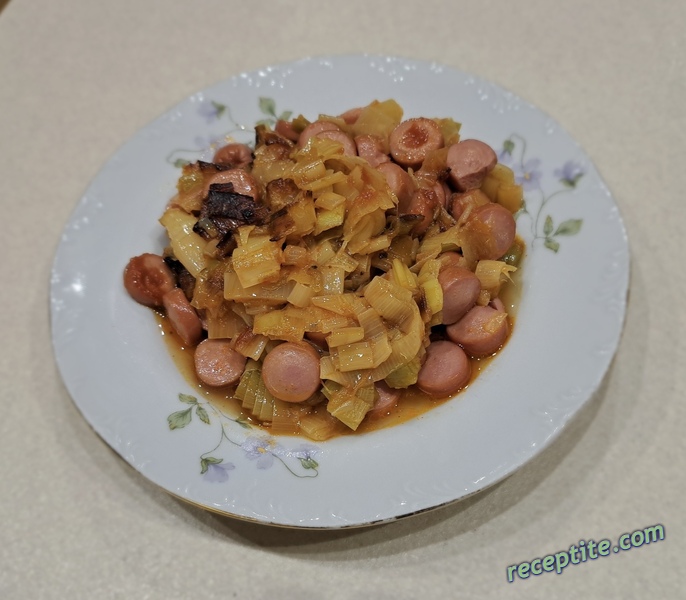 Снимки към Праз с колбас на фурна