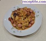 снимка 7 към рецепта Праз с колбас на фурна