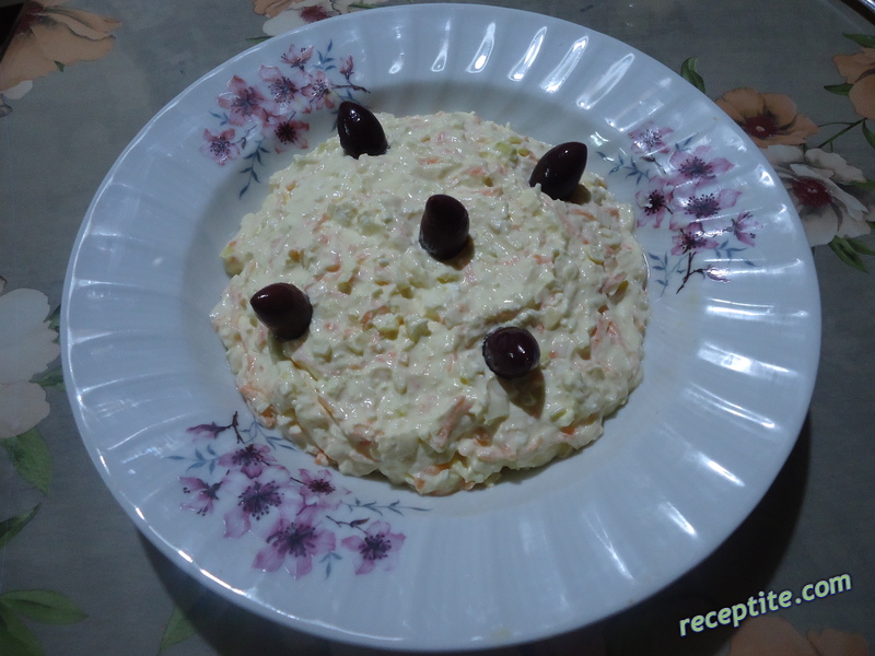 Снимки към Салата с извара и моркови