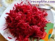 Салата-пастет от цвекло, моркови и ябълки