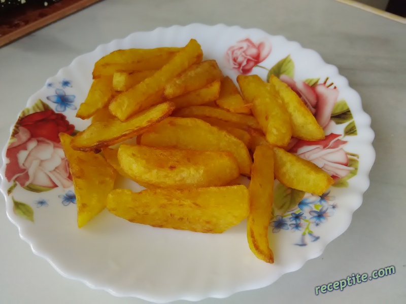 Снимки към Пържени картофи за гости