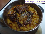 снимка 10 към рецепта Агнешко печено с картофи и бира снимка 10 към рецепта Агнешко печено с картофи и бира